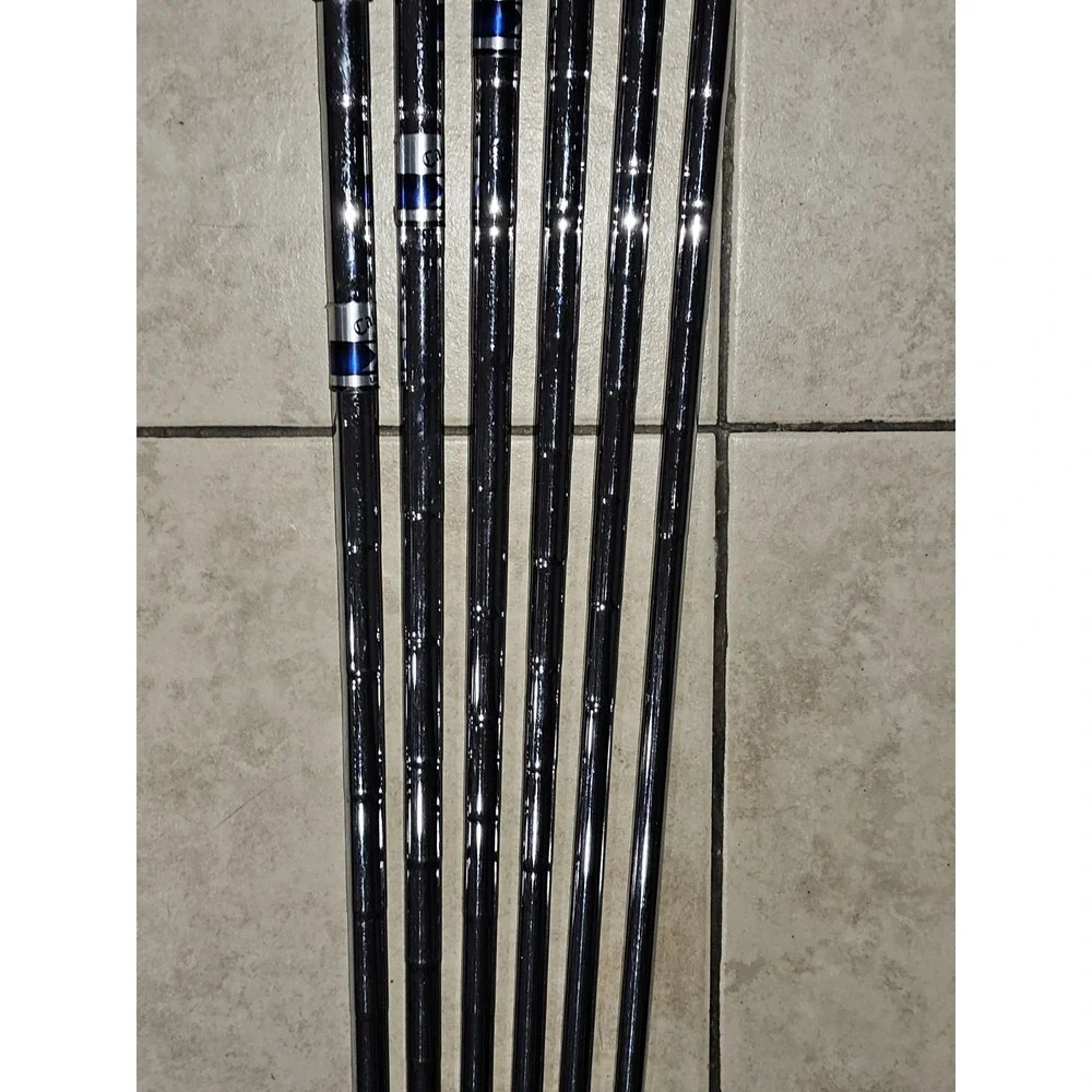 Callaway X18 Iron Set 4-pw With Uniflex With Good Grips 6 Clubs